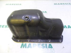 Używane Miska olejowa Fiat Panda (169) 1.1 Fire Cena € 25,00 Procedura marży oferowane przez Maresia Parts