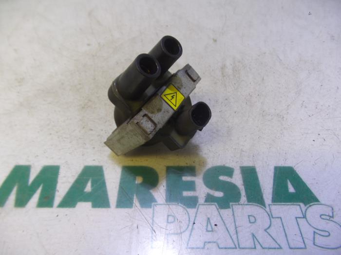 Usagé Bobine Fiat Panda (169) 1.1 Fire Prix € 10,00 Règlement à la marge proposé par Maresia Parts