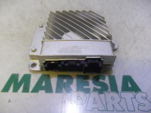 Usados Amplificador de radio Renault Espace (RFCJ) 1.6 Tce 200 EDC Precio € 315,00 Norma de margen ofrecido por Maresia Parts