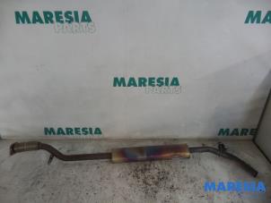 Used Exhaust middle silencer Renault Espace (RFCJ) 1.6 Tce 200 EDC Price € 90,00 Margin scheme offered by Maresia Parts