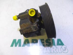 Używane Pompa wspomagania kierownicy Dacia Logan MCV (KS) 1.5 dCi Cena € 65,00 Procedura marży oferowane przez Maresia Parts