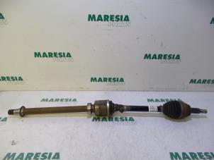 Used Front drive shaft, right Renault Espace (RFCJ) 1.6 Tce 200 EDC Price € 210,00 Margin scheme offered by Maresia Parts