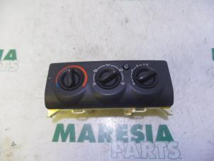 Used Heater control panel Renault Clio II (BB/CB) 1.2 16V Price € 35,00 Margin scheme offered by Maresia Parts