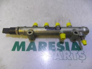 Used Fuel injector nozzle Peugeot 206 (2A/C/H/J/S) 1.4 HDi Price € 50,00 Margin scheme offered by Maresia Parts