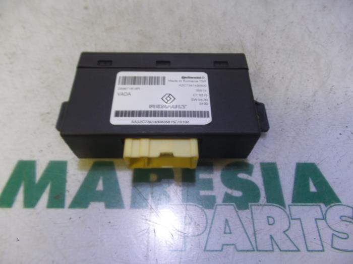 Usagé Ordinateur divers Renault Espace (RFCJ) 1.6 Tce 200 EDC Prix € 49,99 Règlement à la marge proposé par Maresia Parts
