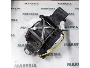 Used Rear seatbelt, left Renault Clio III (BR/CR) 1.2 16V 75 Price € 75,00 Margin scheme offered by Maresia Parts