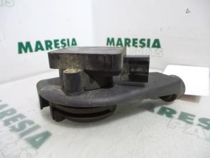 Używane Czujnik polozenia pedalu gazu Fiat Scudo (220Z) 2.0 JTD 16V Cena € 42,35 Z VAT oferowane przez Maresia Parts
