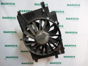 Usagé Ventilateur moteur Alfa Romeo 147 (937) 1.9 JTD Prix € 75,00 Règlement à la marge proposé par Maresia Parts