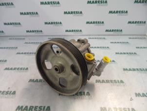 Used Power steering pump Fiat Scudo (220Z) 2.0 JTD 16V Price € 90,75 Inclusive VAT offered by Maresia Parts