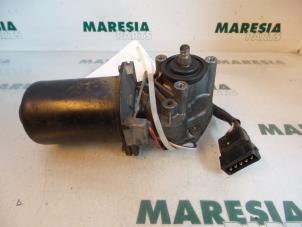 Gebrauchte Scheibenwischermotor vorne Fiat Scudo (220Z) 2.0 JTD 16V Preis € 42,35 Mit Mehrwertsteuer angeboten von Maresia Parts