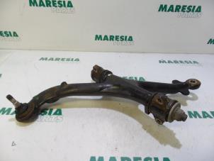 Used Front upper wishbone, right Renault Master III (FD/HD) 2.2 dCi 16V Price € 50,00 Margin scheme offered by Maresia Parts