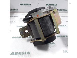 Used Rear seatbelt, right Renault Laguna II (BG) 2.2 dCi 150 16V Price € 40,00 Margin scheme offered by Maresia Parts