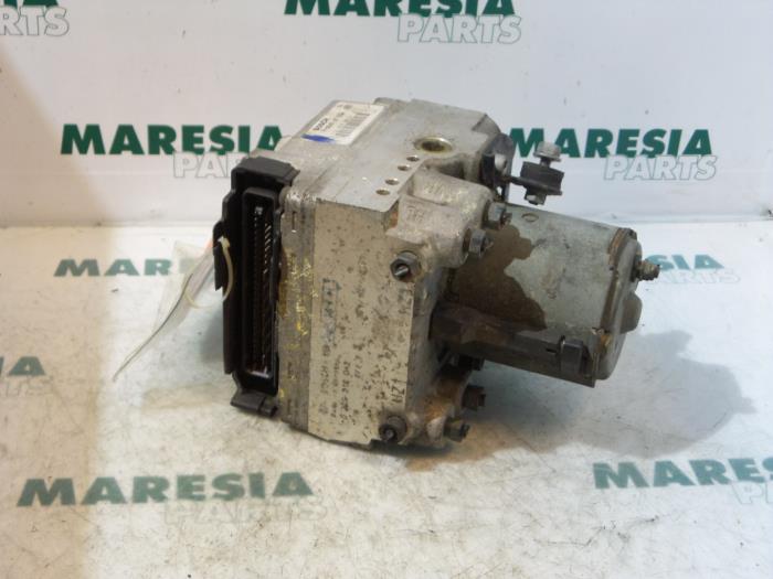 Begagnade ABS-pump Citroen Berlingo Cinqspace, Multispace 1.8 Pris € 75,00 Marginaltabell erbjuds av Maresia Parts
