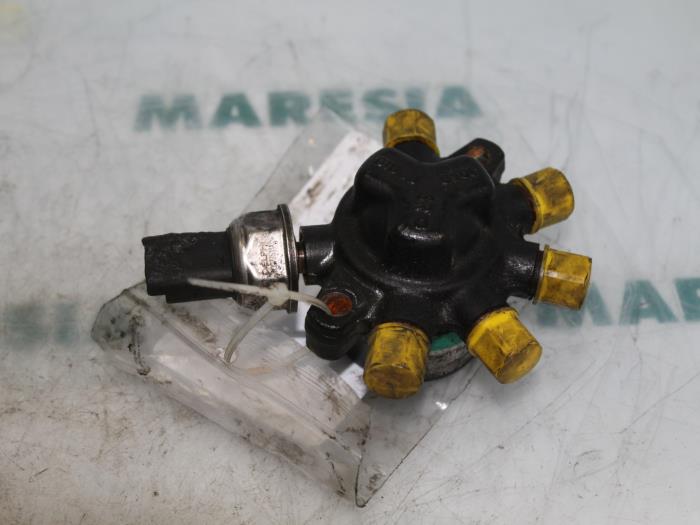 Usagé Système d'injection Renault Kangoo Express (FW) 1.5 dCi 70 Prix € 50,00 Règlement à la marge proposé par Maresia Parts