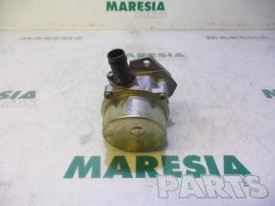 Used Vacuum pump (diesel) Renault Twingo II (CN) 1.5 dCi 90 FAP Price € 30,00 Margin scheme offered by Maresia Parts