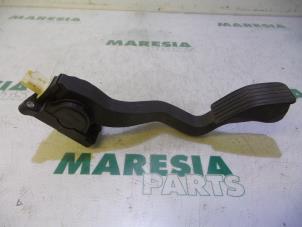 Used Throttle pedal position sensor Peugeot 307 SW (3H) 1.6 16V Price € 30,00 Margin scheme offered by Maresia Parts