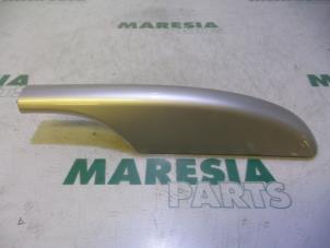 Used Roof rail, left Peugeot 307 SW (3H) 1.6 16V Price € 25,00 Margin scheme offered by Maresia Parts