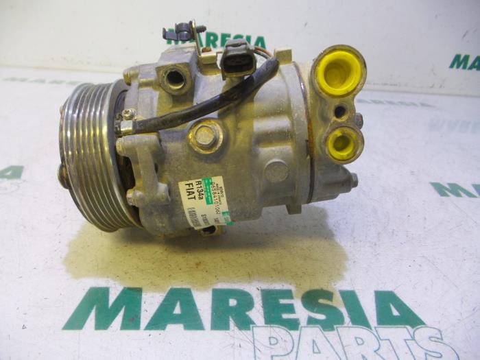 Usagé Pompe clim Alfa Romeo MiTo (955) 1.3 JTDm 16V Prix € 147,00 Règlement à la marge proposé par Maresia Parts