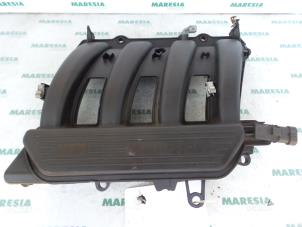 Used Intake manifold Renault Clio II (BB/CB) 1.6 16V Price € 40,00 Margin scheme offered by Maresia Parts