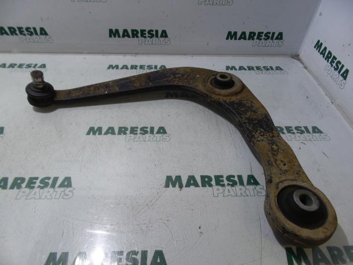Front lower wishbone, left from a Peugeot 206 SW (2E/K) 2.0 HDi 2002