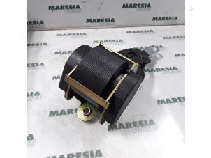 Used Rear seatbelt, centre Renault Scénic II (JM) 1.5 dCi 100 Price € 25,00 Margin scheme offered by Maresia Parts