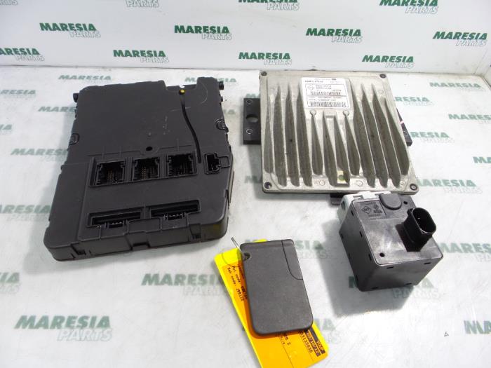 Used Engine management computer Renault Scénic II (JM) 1.5 dCi 100 Price € 324,99 Margin scheme offered by Maresia Parts