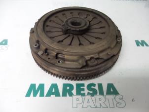 Usagé Volant d'inertie Alfa Romeo 166 2.0 Twin Spark 16V Prix € 157,50 Règlement à la marge proposé par Maresia Parts
