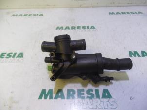 Used Thermostat housing Citroen Jumpy (G9) 2.0 HDI 120 16V Price € 36,30 Inclusive VAT offered by Maresia Parts