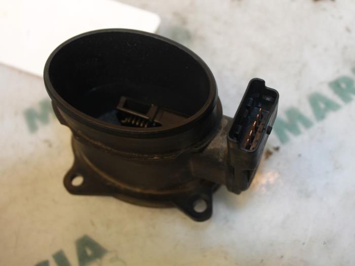 Luftmengenmesser van een Peugeot 207/207+ (WA/WC/WM) 1.6 HDi 16V 2007