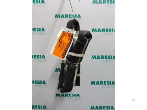 Used Roof curtain airbag, right Peugeot 207/207+ (WA/WC/WM) 1.6 HDi 16V Price € 25,00 Margin scheme offered by Maresia Parts
