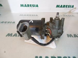 Usados Motor limpiaparabrisas delante Renault Espace (JE) 3.0 V6 24V Grand Espace Precio € 50,00 Norma de margen ofrecido por Maresia Parts