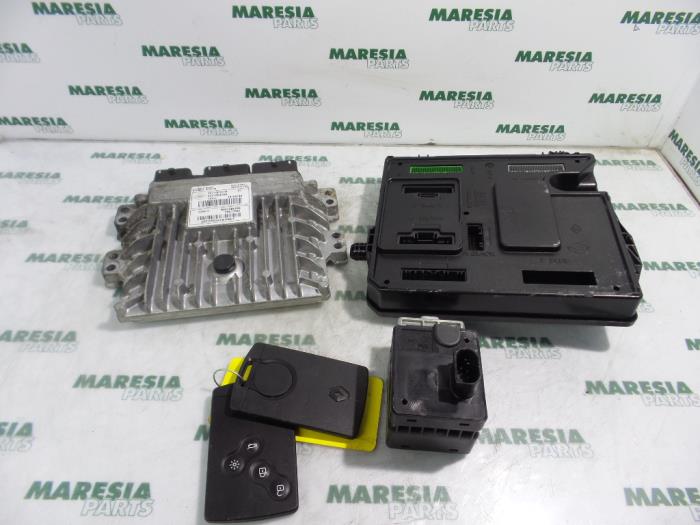 Used Engine management computer Renault Megane III Grandtour (KZ) 1.5 dCi 90 Price € 324,99 Margin scheme offered by Maresia Parts