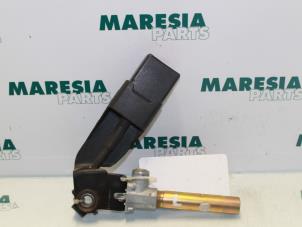 Used Seatbelt tensioner, left Renault Kangoo (KC) 1.9 D 55 Price € 36,30 Inclusive VAT offered by Maresia Parts