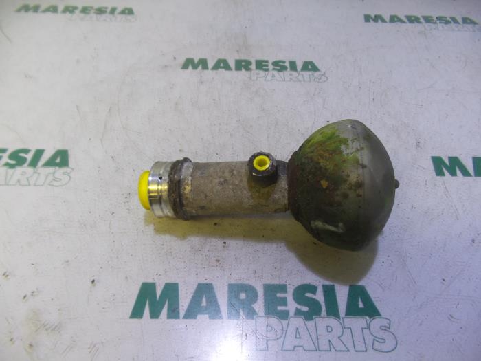 Begagnade Tryckackumulator Citroen C5 I Break (DE) 2.0 HDi 110 Pris € 40,00 Marginaltabell erbjuds av Maresia Parts