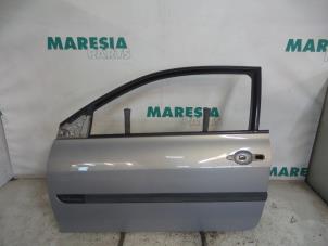 Gebrauchte Tür 2-türig links Renault Megane II (BM/CM) 1.4 16V 98 Preis € 105,00 Margenregelung angeboten von Maresia Parts