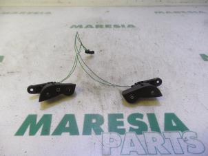 Used Cruise control switch Renault Megane II (BM/CM) 1.9 dCi 120 Price € 30,00 Margin scheme offered by Maresia Parts