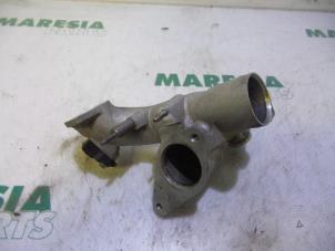 Used EGR tube Renault Megane III Berline (BZ) 1.5 dCi 110 Price € 50,00 Margin scheme offered by Maresia Parts