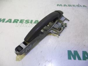 Used Door handle 2-door, right Citroen Berlingo 1.6 Hdi 75 16V Phase 1 Price € 25,00 Margin scheme offered by Maresia Parts