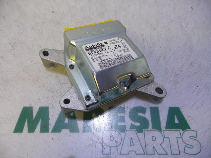 Begagnade Airbagmodul Renault Laguna II Grandtour (KG) 1.9 dCi 110 Pris € 100,00 Marginaltabell erbjuds av Maresia Parts