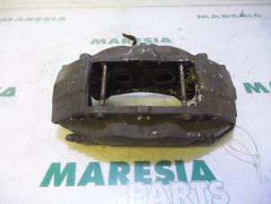 Usagé Etrier de frein avant droit Alfa Romeo 166 3.0 V6 24V Prix € 157,50 Règlement à la marge proposé par Maresia Parts