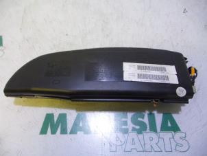 Used Seat airbag (seat) Renault Twingo (C06) 1.2 Price € 35,00 Margin scheme offered by Maresia Parts