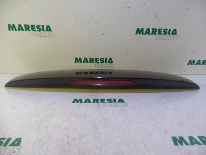 Używane Spojler Peugeot 206 SW (2E/K) 1.4 Cena € 50,00 Procedura marży oferowane przez Maresia Parts