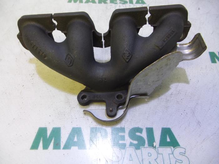 Gebrauchte Abgaskrümmer Renault Clio III (BR/CR) 1.2 16V TCe 100 Preis € 60,00 Margenregelung angeboten von Maresia Parts