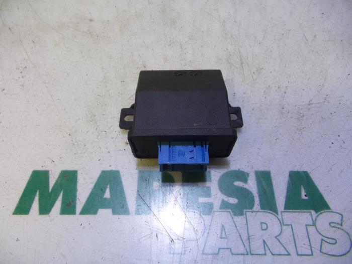 Used Computer, miscellaneous Peugeot 308 SW (L4/L9/LC/LJ/LR) 1.6 BlueHDi 120 Price € 50,00 Margin scheme offered by Maresia Parts
