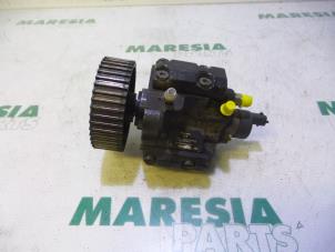 Używane Mechaniczna pompa paliwa Fiat Punto II (188) 1.9 JTD 80 ELX 3-Drs. Cena € 65,00 Procedura marży oferowane przez Maresia Parts