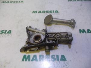 Used Oil pump Fiat Punto II (188) 1.9 JTD 80 ELX 3-Drs. Price € 75,00 Margin scheme offered by Maresia Parts
