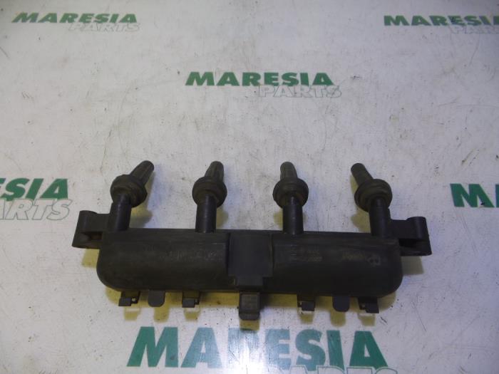 Gebrauchte Zündspule Peugeot 206 (2A/C/H/J/S) 1.1 XN,XR Preis € 40,00 Margenregelung angeboten von Maresia Parts