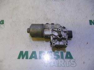 Used Front wiper motor Alfa Romeo Brera (939) 2.2 JTS 16V Price € 50,00 Margin scheme offered by Maresia Parts