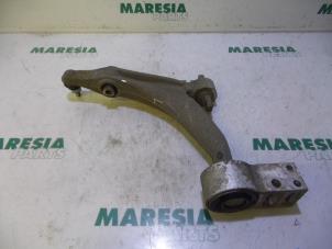 Used Front lower wishbone, left Alfa Romeo Brera (939) 2.2 JTS 16V Price € 50,00 Margin scheme offered by Maresia Parts
