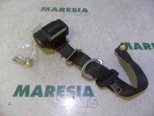 Used Rear seatbelt, right Alfa Romeo Brera (939) 2.2 JTS 16V Price € 65,00 Margin scheme offered by Maresia Parts